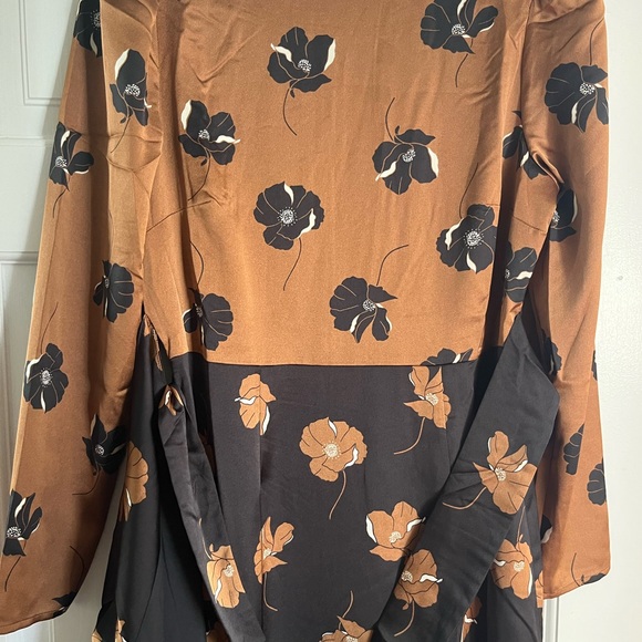 Ann Taylor Floral Boatneck Column Midi Dress, 4 - Picture 4 of 9